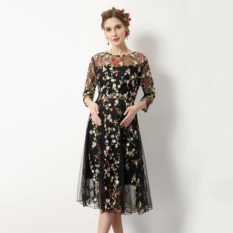 Bear Leader Maternity Dress 2018 New Spring Maternity Photography Props Maternity Dress Flower Embroidery Design For Fashion Mom