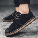 Tangnest High Quality Men Casual Shoes Carved Flock Leather Brogue Shoes Breathable Light Men Flats Non-slip Men Shoes XMR2769